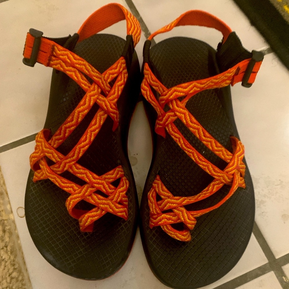 Chacos size 7 Womens